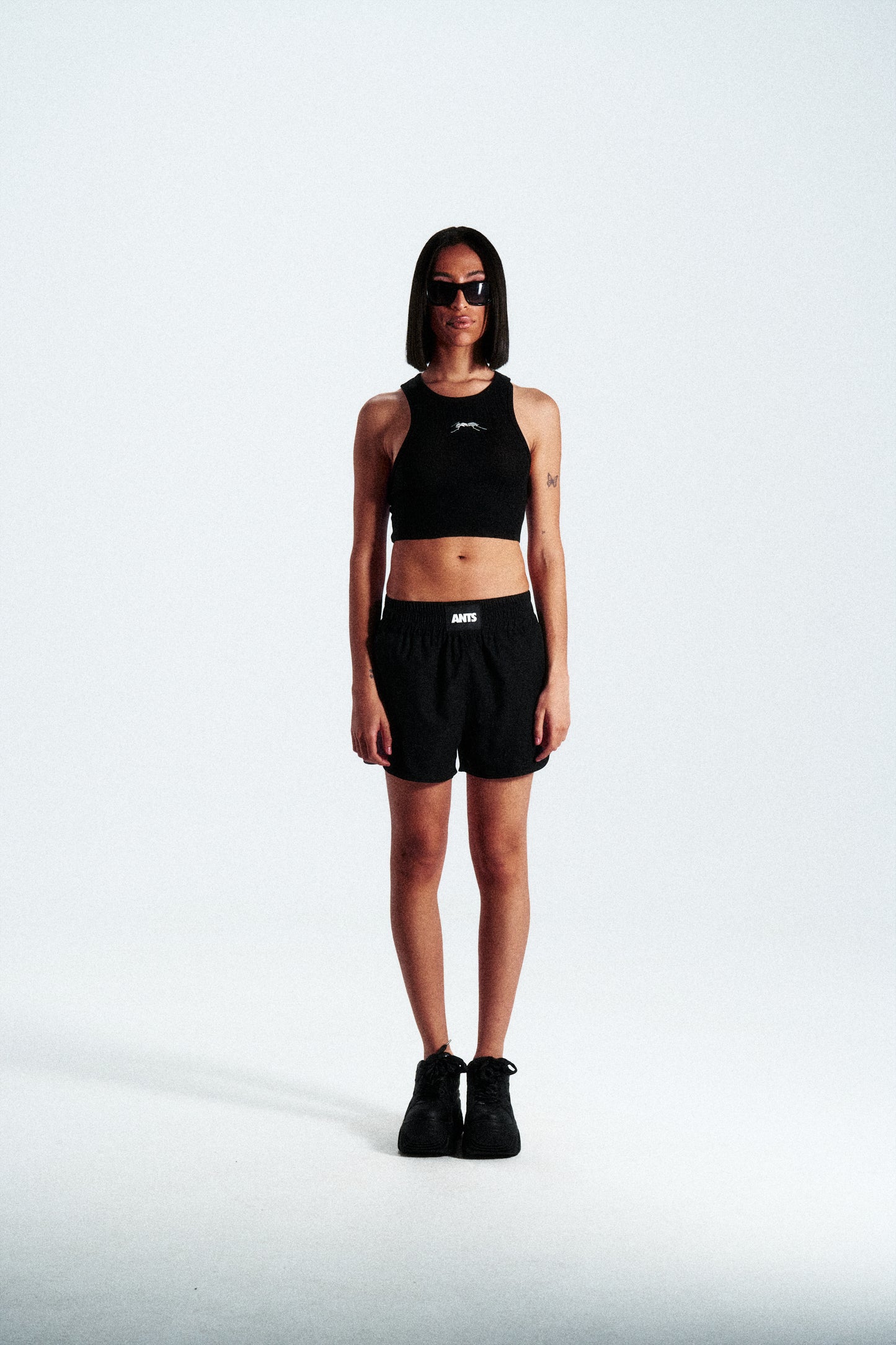 W RIBBED LOGO VEST ANTS