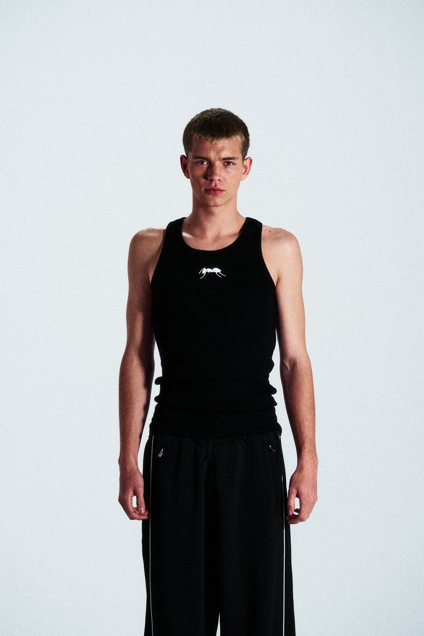 ANTS LOGO VEST