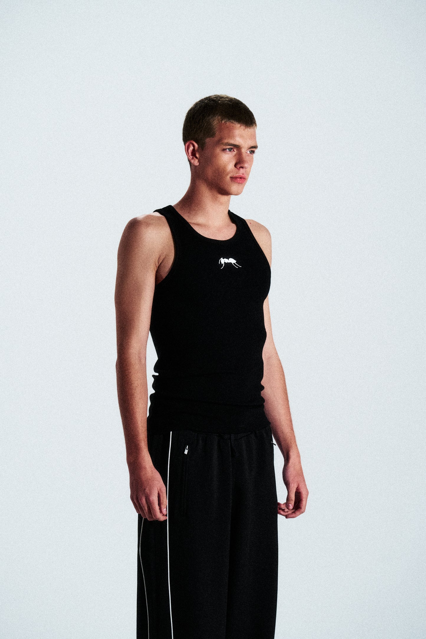 ANTS LOGO VEST