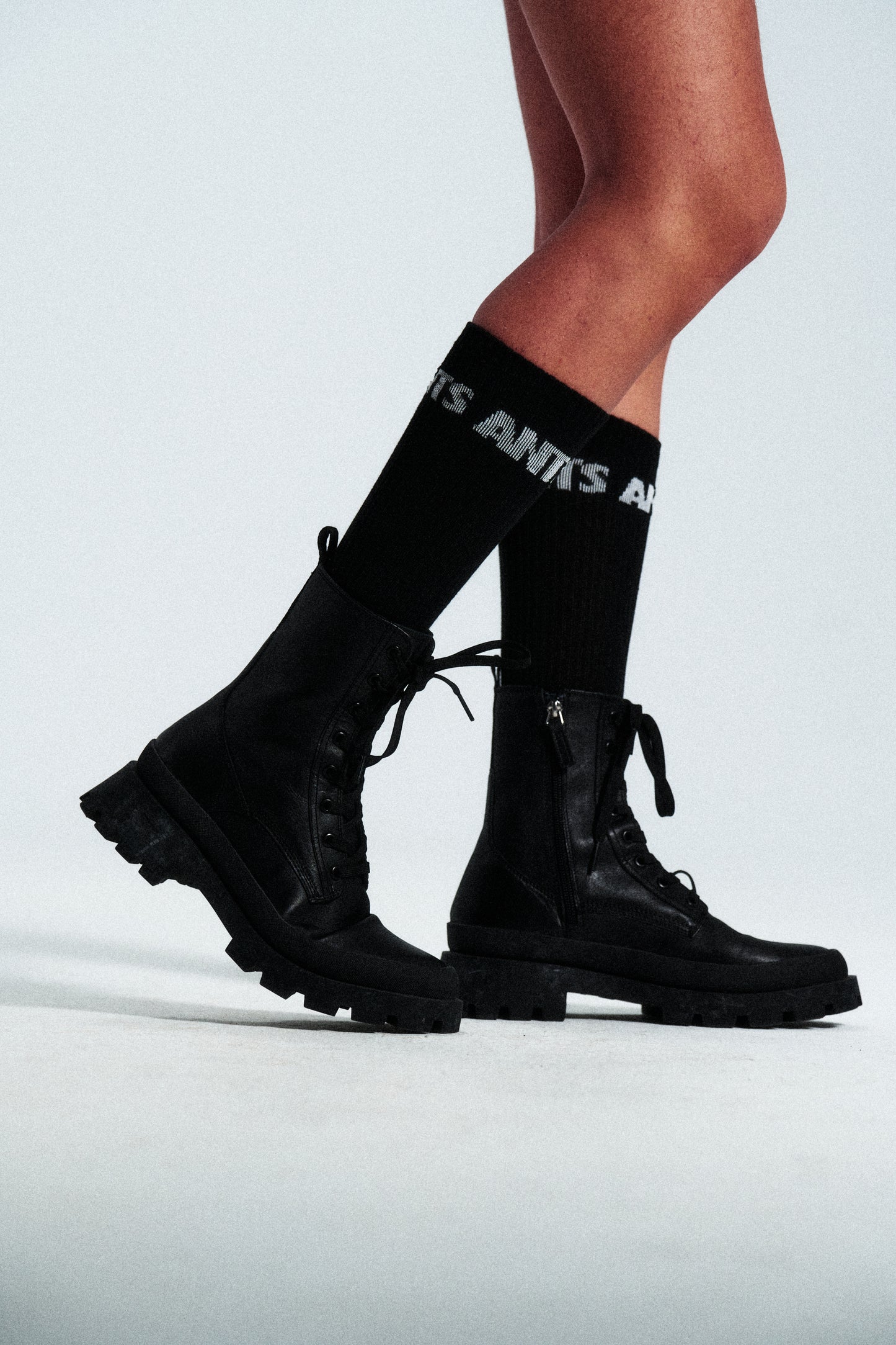 BLACK LOGO SOCK
